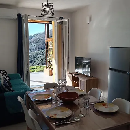 Vento Di Mare - Libeccio Con Giardino E Piscina Condivisa Appartamento *